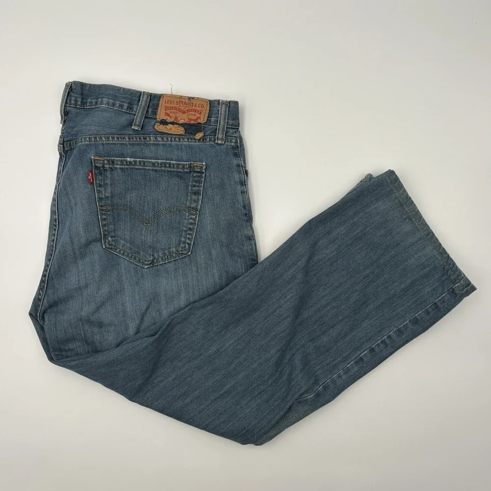 Levi's 559 Men's Jeans 42x30 Blue Denim Relaxed Straight Fit Wash 00559-0733